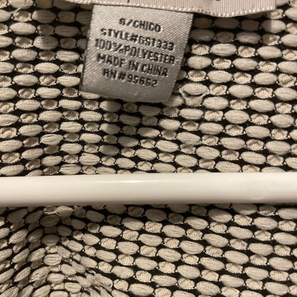 Twelfth & Towne, Open back, sleeveless shirt. Ladies size S - Picture 3 of 3